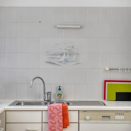 Melbourne 0503 G Апартаменты *